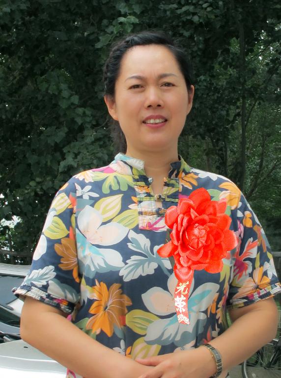 杨丽